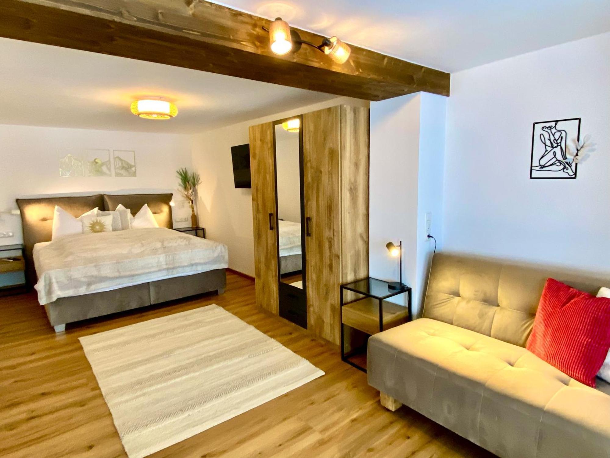 Goldspecht - Boho Appartements Σάαλμπαχ-Χίντεργκλεμ Εξωτερικό φωτογραφία